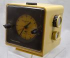 12-2010 Realistic 1960s Retro Radio 12-2010 Realistic 1960s Retro Radio