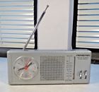 3011-a Soundesign Vintage Silver Clock Transistor Portable Radio 3011-a Soundesign Vintage Silver Clock Transistor Portable Radio
