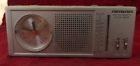 3011-b Soundesign Sound Design Portable Analog Quartz Clock Radio 3011-b Soundesign Sound Design Portable Analog Quartz Clock Radio
