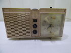 31l10 Emerson Vintage Solid State Radio Clock