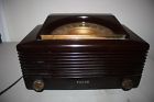 51-930 Philco Vintage Bakelite Radio Model Powers Up Hums Repair