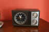 667.23000700 Sears Vintage Am Clock Radio Working Retro Tabletop Wood Look
