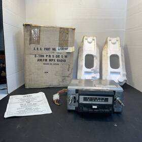 6703105 A.r.a 8-trk Am/fm Mpx Radio Made In Japan Nos Untested