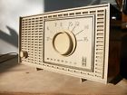 A21n Motorola Vintage Mid Century Am Tube Radio Serviced And Works