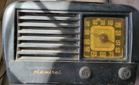 7t10 Admiral Classic Working Vintage Radio Bakelite Black Super Aeroscope 1947