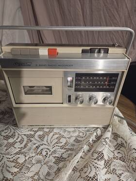 Tpr-101 Aiwa Vintage Solid-state 3-band Radio-cassette Recorder Works Ultra Rare
