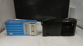 Cr-8a Astronic Vtg Hi Fi Deluxe Solid State Pocket Radio W Case Tested And Working