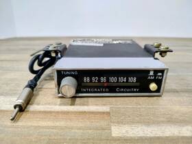 Pn100017-209 Audiovox 100017-209 Vintage Am-fm Micro Converter Radio And Bracket 12v Untested