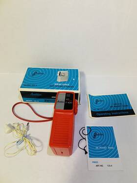 125-4 Audition Woolworth Works Vintage Am Radio In Box With Manual/accs