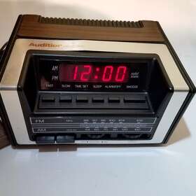 4141 Audition Rare Vintage Am-fm Table Radio- Model No Alarm Clock 4141 Audition Rare Vintage Am-fm Table Radio- Model No Alarm Clock