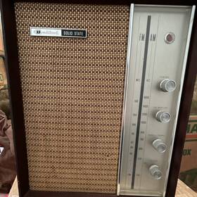 Bradford Wtg-60137 Solid State Fm/am Radio Bass Treble Volume Tuning Control
