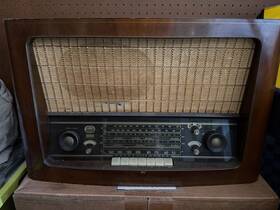 99-ukw Braun 99 Ukw Am/fm Shortwave Radio With Volume Control Vintage