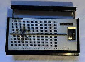 Mb200 Brentwood Vintage Portable Radio
