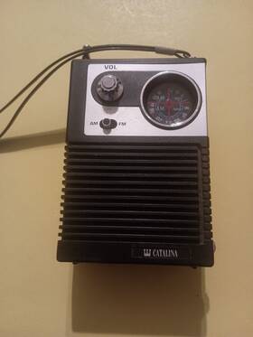120-7211 Catalina Vintage Black Model Oc Solid State Am/fm Portable Radio