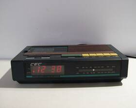 Cr1890 Cec Vintage Alarm Clock Am/fm Radio Cassette Player Model