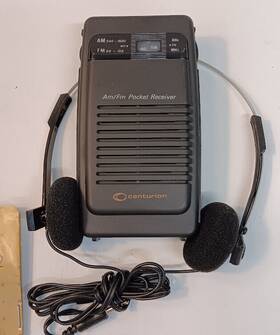 E2092 Centurion Vintage Retro Am/fm Radio Portable Radio. Before Iphones