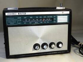 6252b Channel Master Vintage Model Radio Am Lo Hi Bands - Police Works