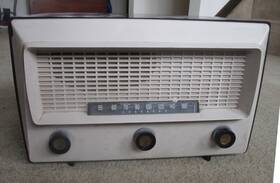Coronado 43-8375 Non-working Bandbox Gamble-skogmo Model Antique Tube Radio