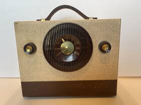 Ra33-9856d Coronado Vintage 1950 Radio Model Tested Works Great