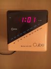 Cr-2501 Cosmo Vintage Cube Portable Clock Digital Radio Works Great Cr-2501 Cosmo Vintage Cube Portable Clock Digital Radio Works Great