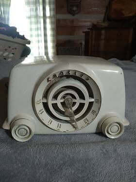 11-100u Crosley Vintage Bullseye Model Tested Working