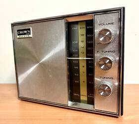 Trf-902 Crown Vintage Solid State Transistor Radio