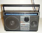 D-2120 Magnavox Vintage Portable Radio