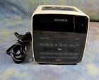 D-3110-17 Magnavox Vintage Digital Alarm Clock Radio Cube White