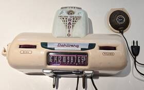 4130-d1 Dahlberg Vintage 1950s Mcm Pillow Speaker Radio Model Works See Video