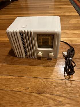 R-1230a Delco Vintage Am Radio Model For Parts Or Repair As Is Read R-1230a Delco Vintage Am Radio Model For Parts Or Repair As Is Read
