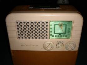 R-1409 Delco Model Portable Am Radio Vintage 1946 Vacuum Tube Tested Working R-1409 Delco Model Portable Am Radio Vintage 1946 Vacuum Tube Tested Working
