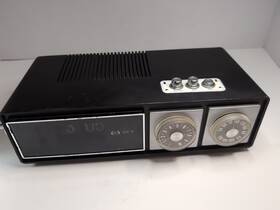 Ds-4536 Dyn Vintage Electronics Flip Dial Alarm Clock Am/fm Radio Atomic A317
