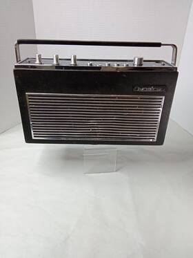 Tp-40 Dynatron Vintage Elan Am-fm Vhf/ Mw/lw Transistor Radio Parts Or Repair As Is