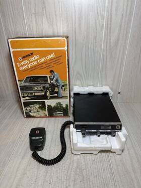 E.f Johnson 102a/121a Vintage Messenger Cb 2-way Radio With Speaker Mic 120a/121a Box