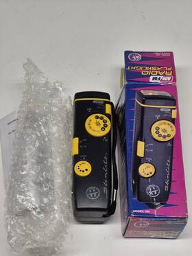 Electro 20k4110010 Brand Am/fm Radio Flashlight Vintage Black/yellow