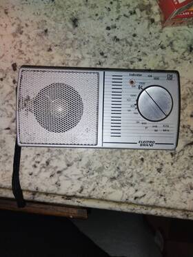 Electro Brand 089081008341 Multi Band Fm Am Radio Model 834