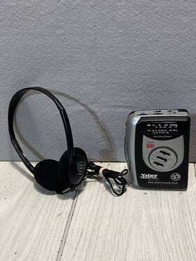 2091 Electro Brand Am/fm Radio Stereo Cassette Player Model With Headphones