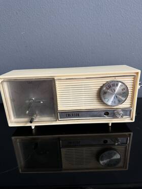 31l65 Emerson Vintage Electric Clock Radio Solid State 1950s 1960s Tested Works