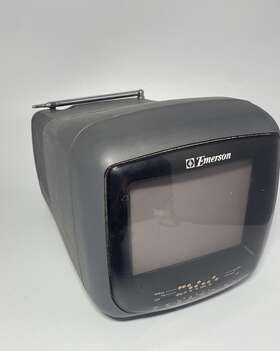 Ct0565 Emerson 1995 Portable Tv And Am/fm Radio Ct 0565