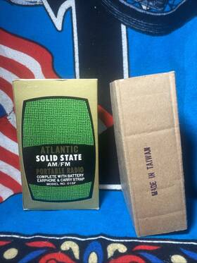1710pa Empire Vintage Atlantic Solid State Portable Am/ Fm Radio Open Box Complete