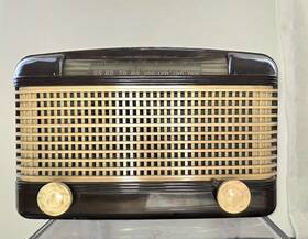 Et-60 Farnsworth 1940s Vintage Tube Radio With Bakelite Case Read Description