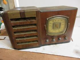S-7398-3 Firestone Vintage Air Chief Am/sw Tube Radio Wooden Case For Repair