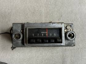 2l8-0075 Ford Vintage Philco Am Radio - Untested