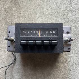 Esf-18806 Ford Am Push Button Radio 1970s 1980s Vintage Model Bench Tested