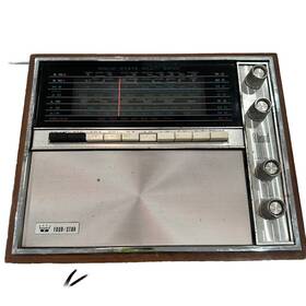 Fs-1661 Four Star Solid State Multiband Band Short Wave Radio Model Vintage