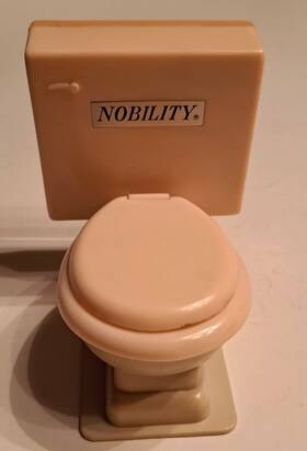 G H Wood 61-408 Vintage Little John Novelty Toilet Radio Works L K