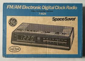 7-4624 Ge 044319746242 Vintage Space Saver Fm/am Electronic Digital Clock Radio Nib Sealed