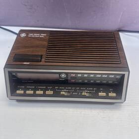 7-4616a Ge 1219k Vintage General Electric Alarm Clock Am Fm Radio Model Two Wake Times