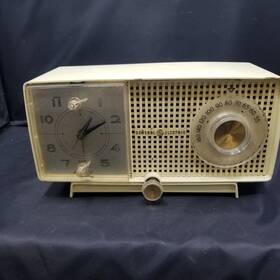 1912d Ge Mid-century Modern Electric Clock Am Radio Vintage General