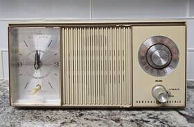 2505a Ge Vintage Am/fm Clock Radio Model Solid State Works 2505a Ge Vintage Am/fm Clock Radio Model Solid State Works